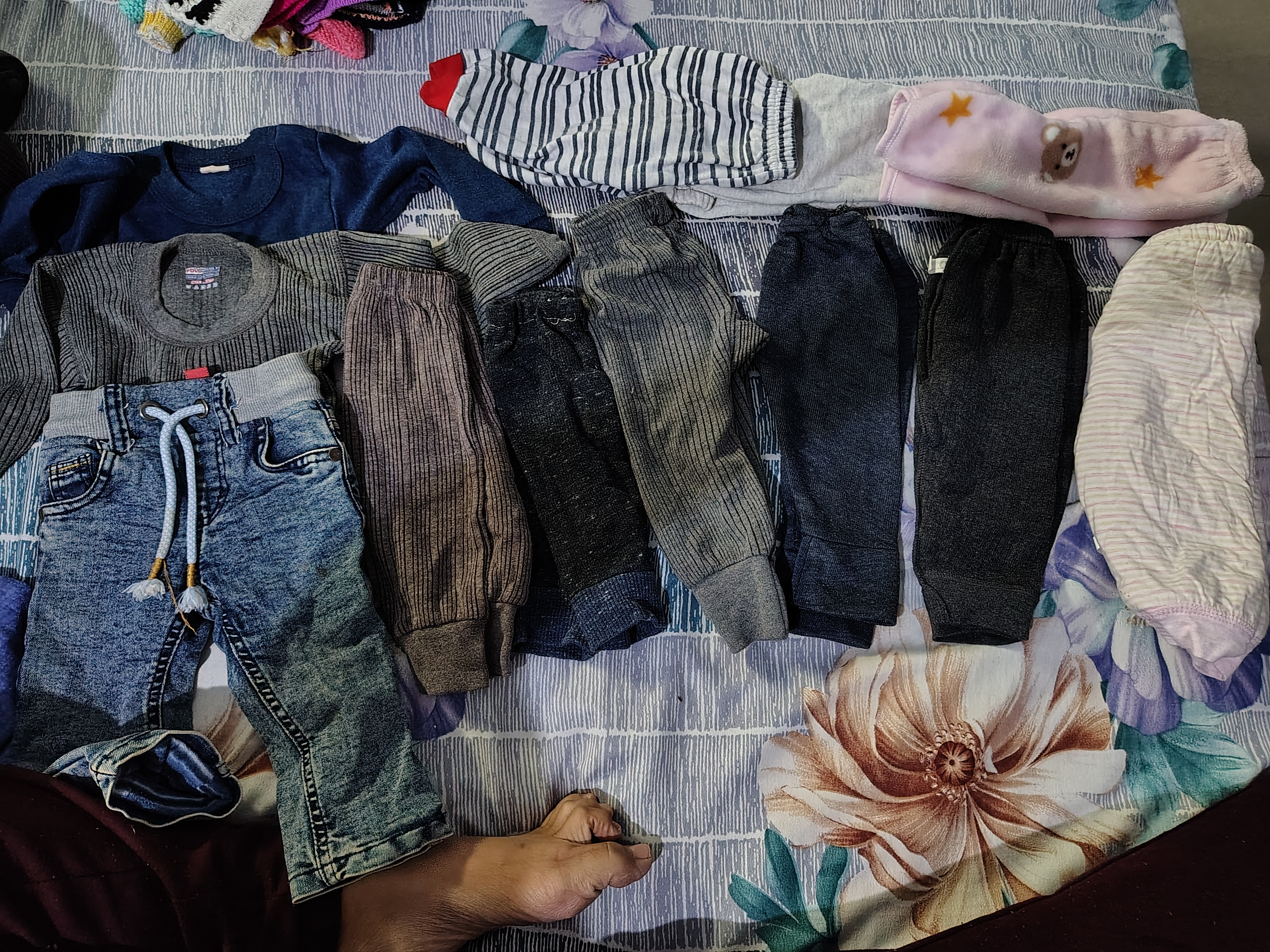 Mixed Lot of Baby & Toddler Clothes